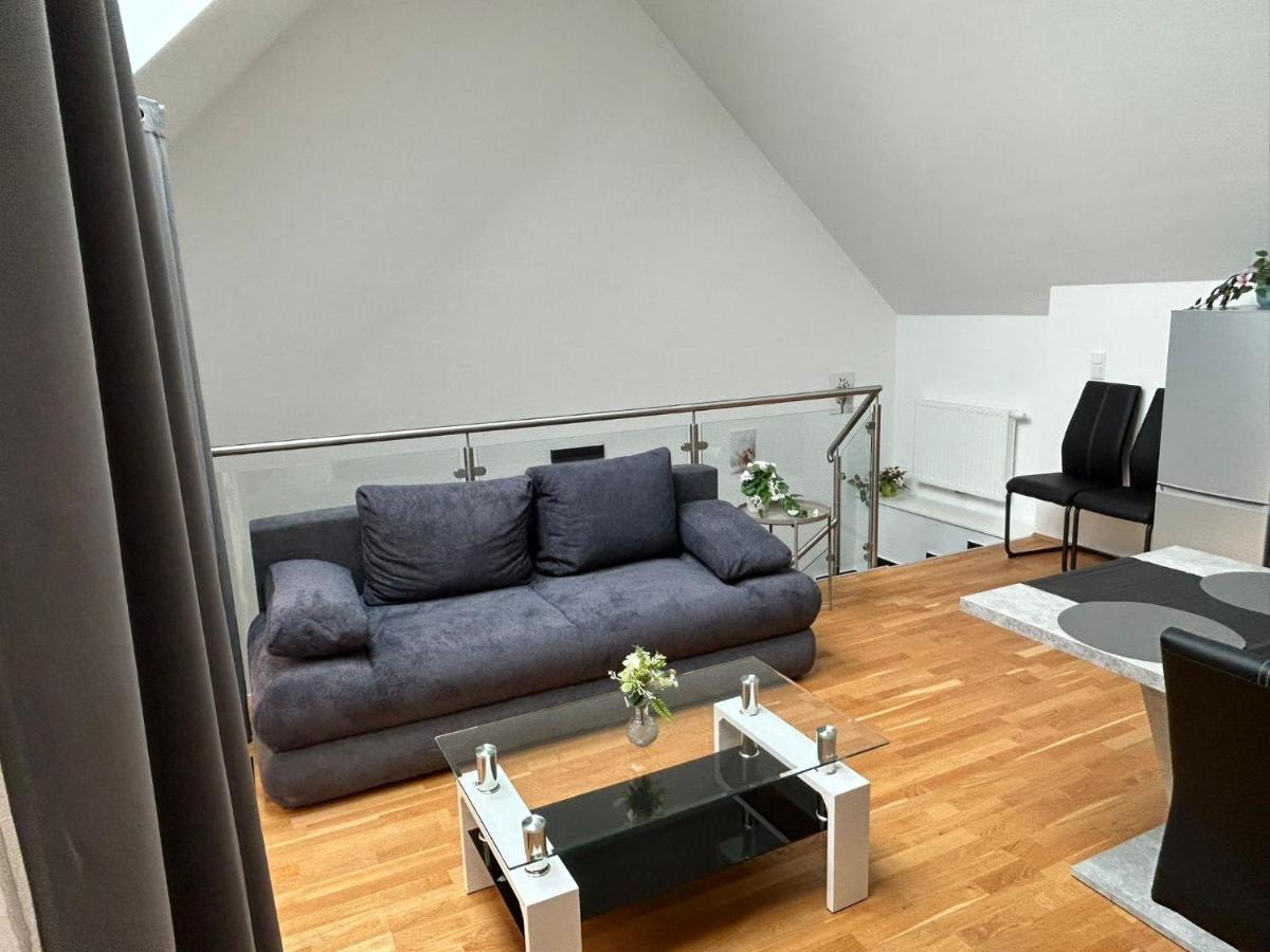 Paky Appartements 00323 Bruck an der Leitha Bagian luar foto
